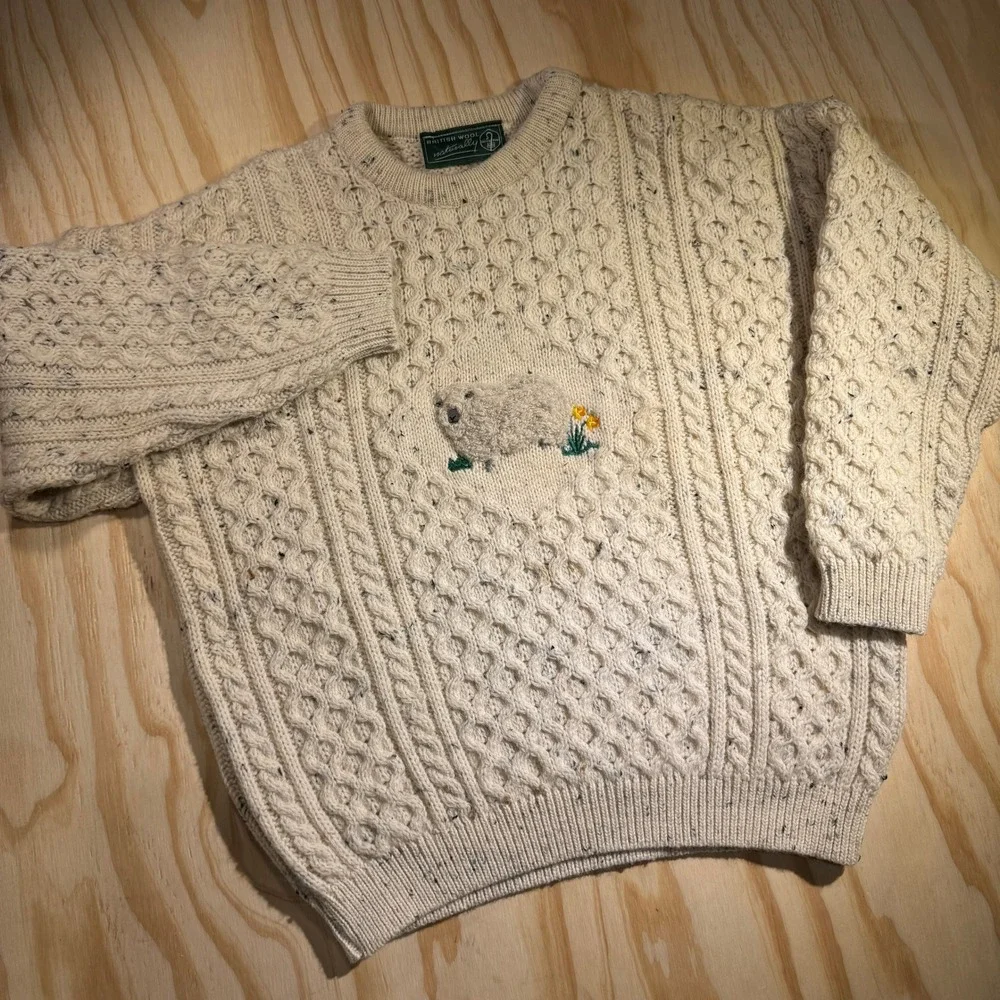 British Wool Naturally Sheep Embroidery Cable Knit Sweater Cream Size Large